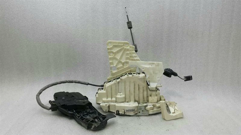MERCEDES S-class W221 FLH Door lock A2217207935 Türschloss Vorne Links MOPF