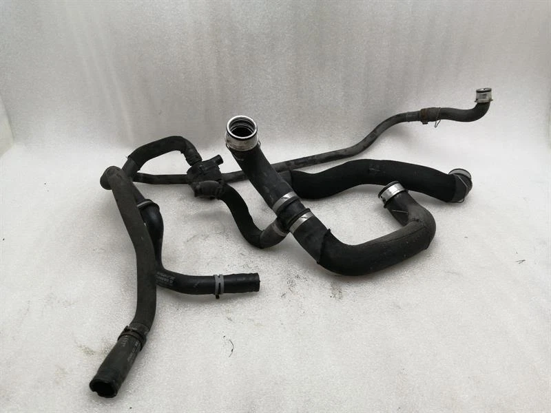 MERCEDES CLS W219 Cooling Pipe A2115018882 Kühlwasserschlauch Schlauch