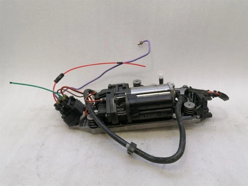 PORSCHE TAYCAN 9J Air Suspension Pump 9J1616006D Kompressor Luftfederung