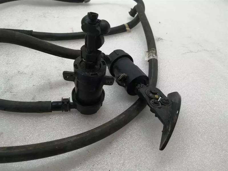 ASTON MARTIN DBS V12 08-12 Washer fluid pipes 4G43-13C100-BA Wasser Schlauch - Image 3