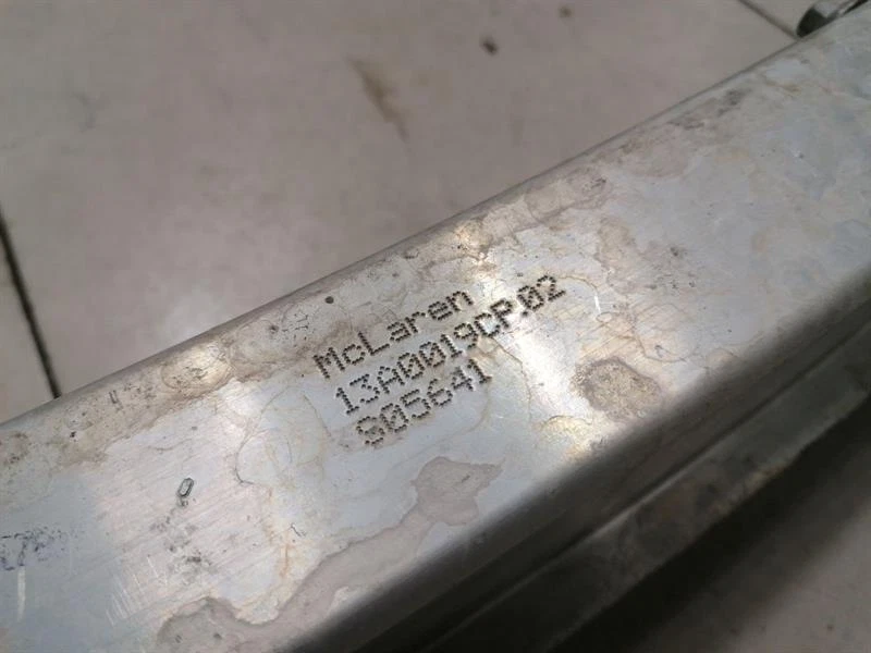 McLaren 570S Spider Rear Bumper Beam 13A0019CP Stoßstange Träger Hinten - Image 6