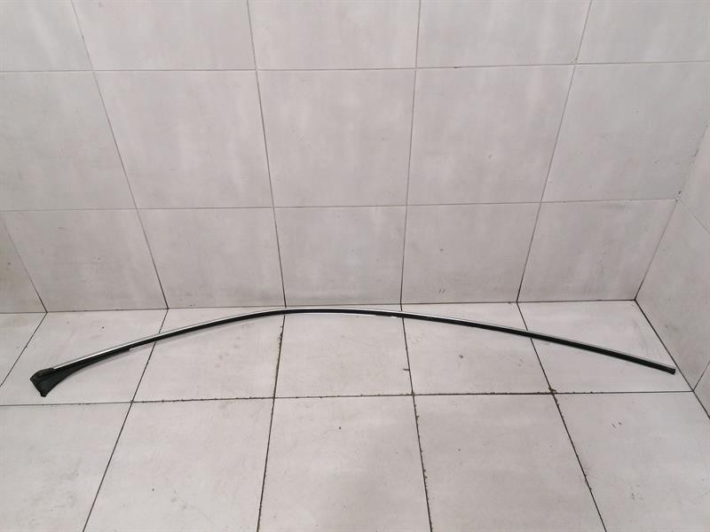 PORSCHE TAYCAN 9J Body Moulding 9J1853261 Leiste