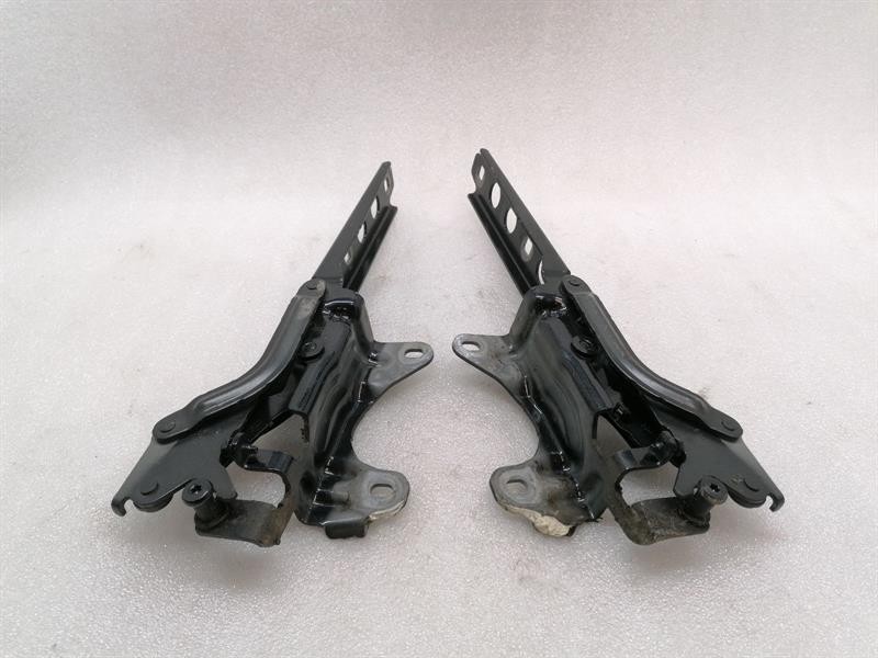 PORSCHE MACAN 95B Bonnet Hinge set 95B823302E Haubenscharnier satz