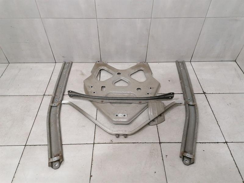 PORSCHE BOXSTER 718 Holder- Bracket 98133125111 Halter Träger
