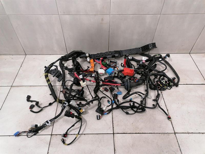 TESLA MODEL 3 STANDARD RANGE Wiring Loom 2567964-08-C Rechtslenker RHD