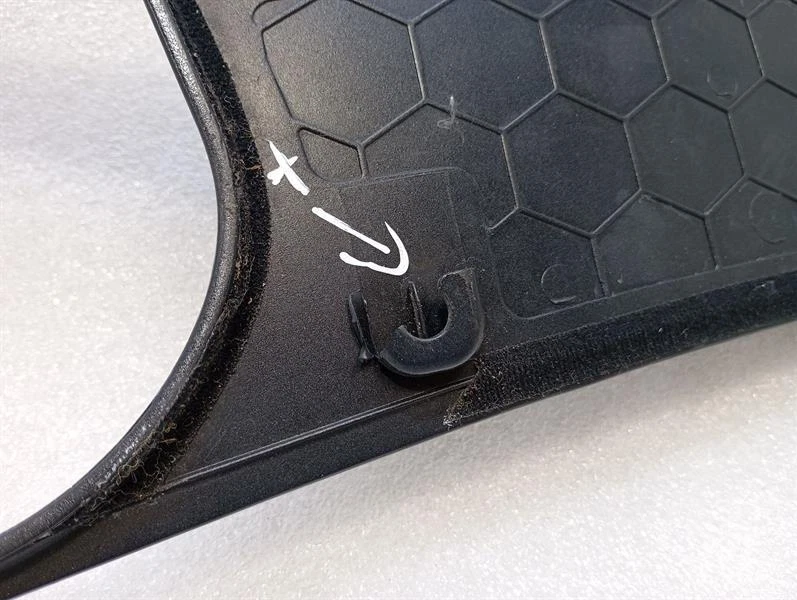 McLaren 720S Spider 14AC554CP RIGHT DOOR PIECE - Image 6