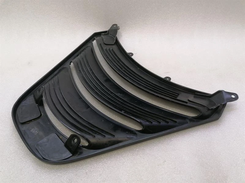 McLaren 720S Coupe 14A458CP ENGINE BAY COVER - Image 7