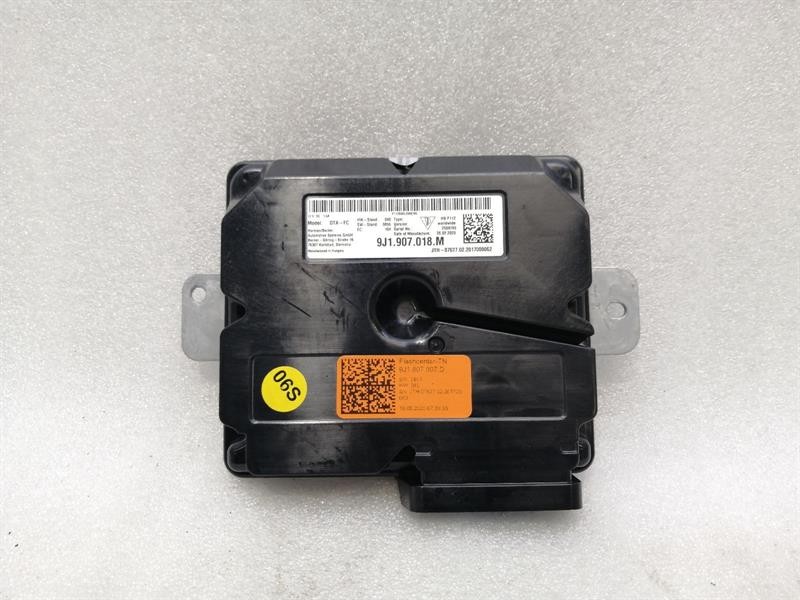 PORSCHE TAYCAN 9J Electronic module 9J1907018M Steuergerät Onlinedienste