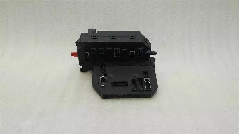 MERCEDES S-class W221 Fuse Box A2215402862 Sicherungskasten SAM
