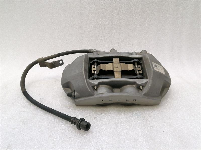 TESLA MODEL 3 Left Front Caliper 1044621-00-D Bremssattel Vorne Links BREMBO