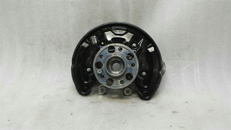 MERCEDES C Class W205 Right Rear Hub A2053500241 Radlagergehäuse Hinten Rechts