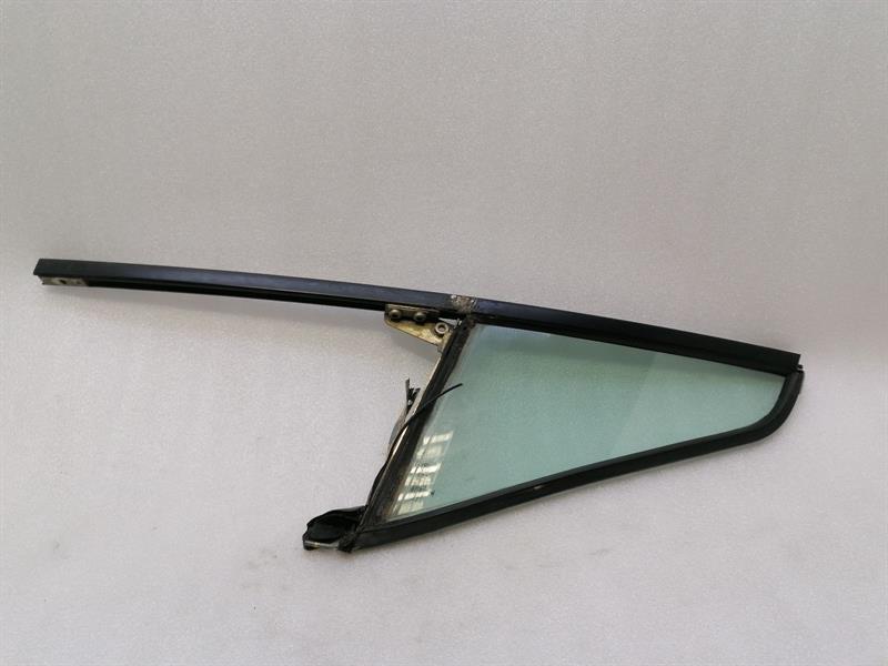 PORSCHE 911 993 Right Front 1/4 Glass 99354251200 Türscheibe ¼ Vorne Rechts