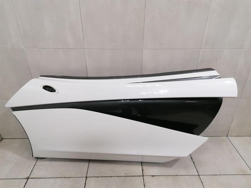 McLaren 570S Spider Left Front Door 13AA674CP Tür Vorne Links