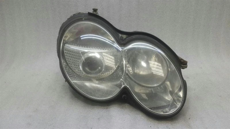 MERCEDES SL R230 RHD Right Headlamp A2308207461 Rechtslenker XENON