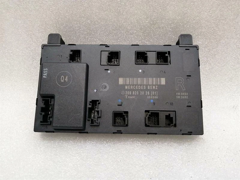 MERCEDES CLK W209 Right Door Module A2098202026 Türsteuergerät Rechts