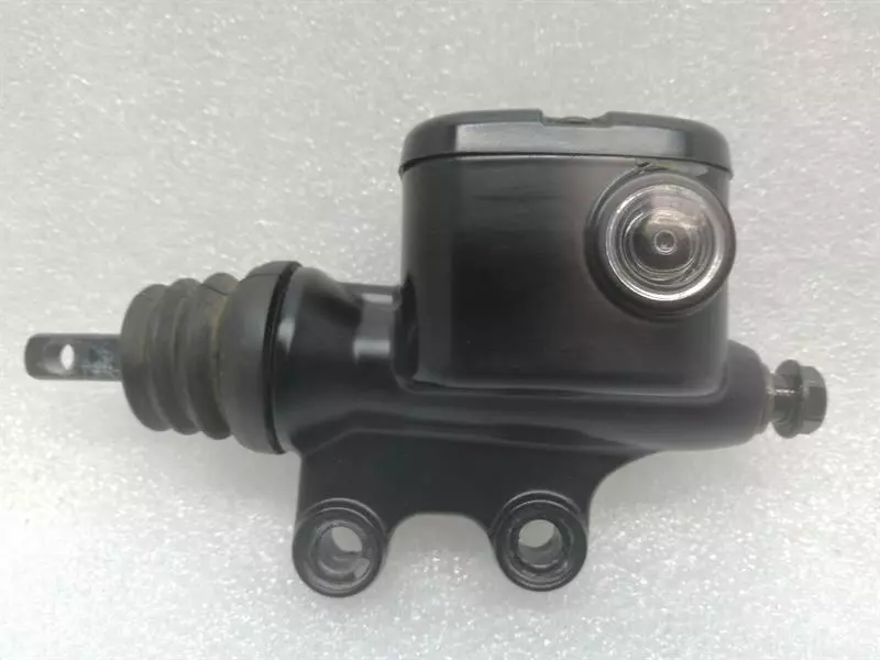 HARLEY-DAVIDSON STREET GLIDE Brake Master Cylinder 41700028A Hauptbremszylinder - Image 4