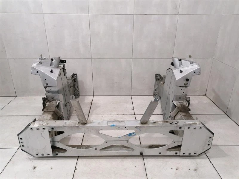 ASTON MARTIN RAPIDE S Front End Clip DD43-V17750-AA Schloßträger Frontmaske - Image 5