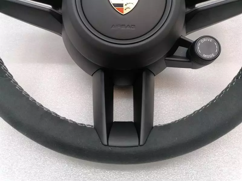 PORSCHE TAYCAN 9J Steering Wheel ALCATARA 36 CM Lenkrad - Image 7