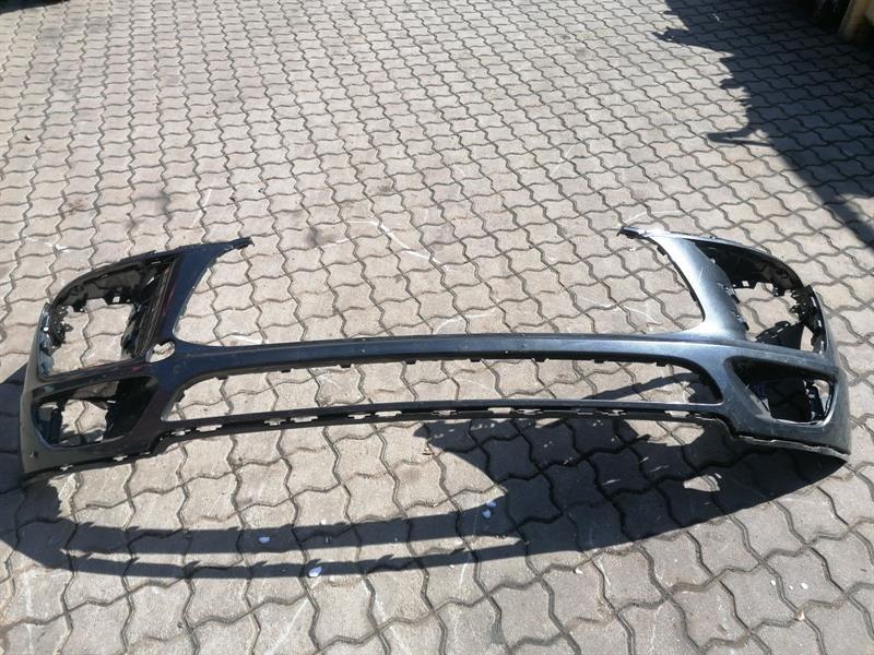 PORSCHE MACAN 95B Front Bumper 95B807221A Vorne Stoßstange 13-18