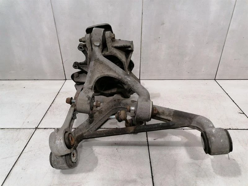 ASTON MARTIN VANTAGE V8 Left Rear Hub 8D33-5A971-AB Radlagergehäuse Hinten Links - Image 6