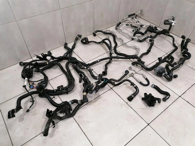 JAGUAR i-PACE X590 EV400 Cooling Pipe set M9D3-8D316-AB Kühlwasserschlauch satz - Image 3