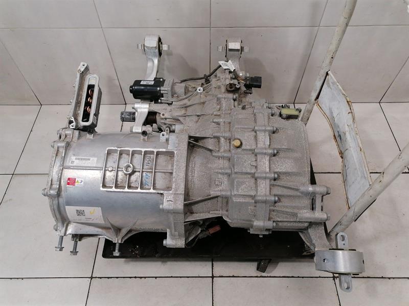 PORSCHE TAYCAN GTS TURBO REAR DRIVE UNIT 9J Engine EBE REAR MOTOR 0ME300043B