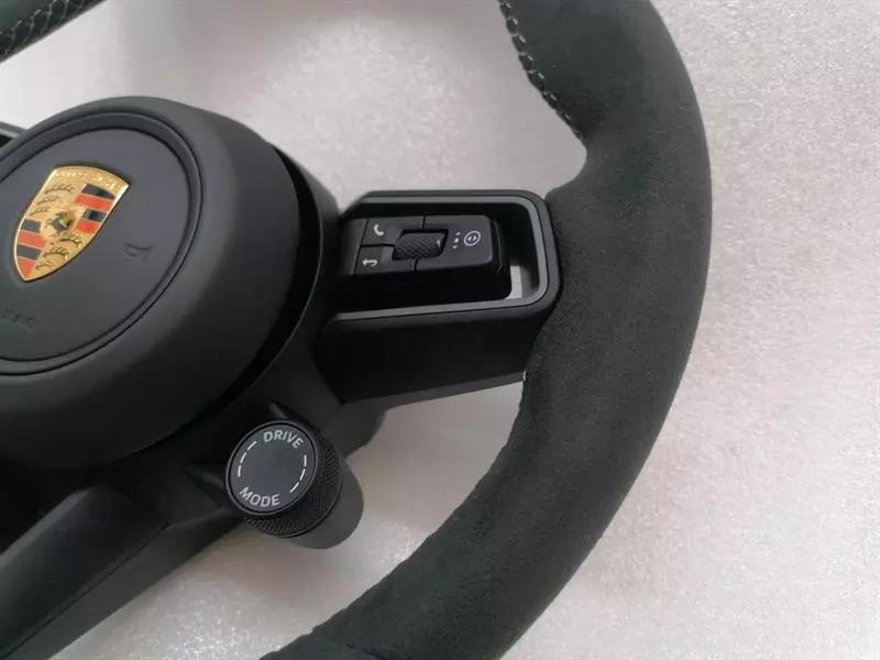 PORSCHE TAYCAN 9J Steering Wheel ALCATARA 36 CM Lenkrad - Image 5