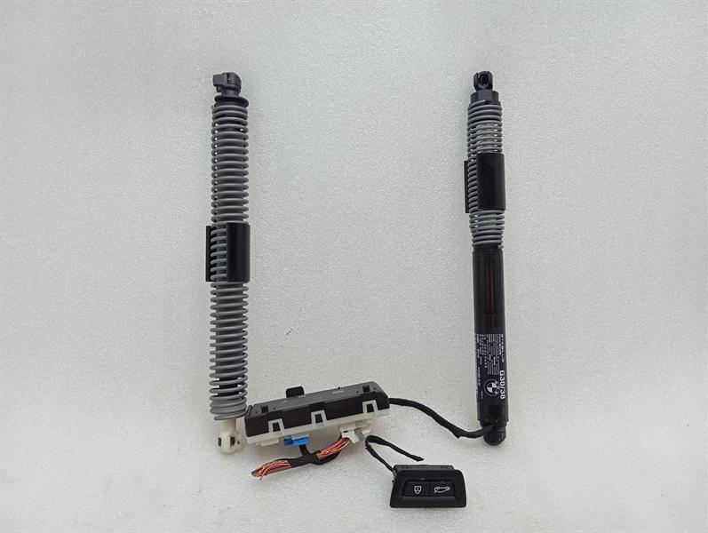 BMW 5 F90 G30 M5 Boot lid strut 9491418 SET 8737952 Gasdruckdämpfer Heckklappe