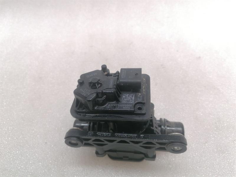 BMW iX i20 40 Heater valve 9462114 Heizungsventil CHANGEOVER VALVE