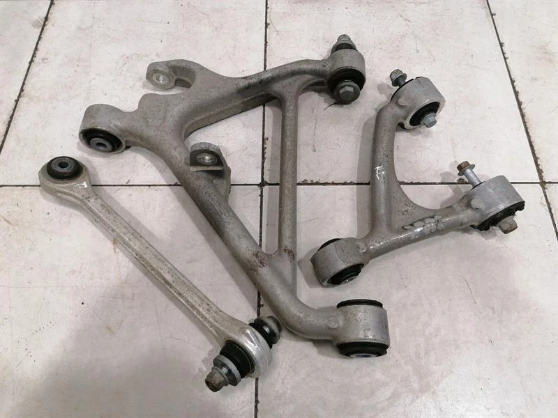 ASTON MARTIN RAPIDE AMR Left Rear Hub AD43-5A971-AB Radlagergehäuse Hinten Links - Image 3