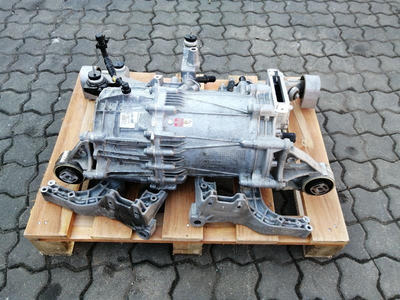 PORSCHE TAYCAN 9J FRONT AXLE DRIVE 9J1901131C EBG Elelktroantrieb MOTOR Vorn