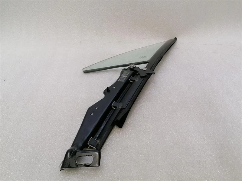 ASTON MARTIN RAPIDE Left Front 1/4 Glass AD43-C262A37-AM Türscheibe ¼ Vorne Link - Image 3