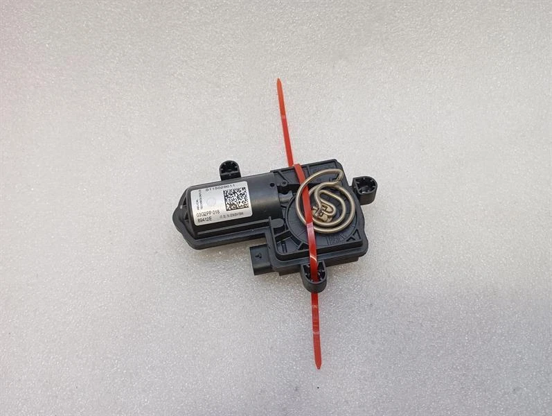 McLaren 720S Spider  Valve EXHAUST 14HA074CP Ventil AUSPUFF - Image 2