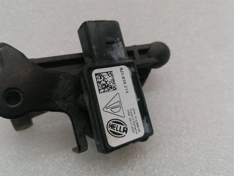 PORSCHE TAYCAN 9J Sensor 9J1616214 LEVEL NIVEAU - Image 3