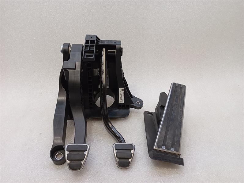 PORSCHE BOXSTER SPYDER 718 Gas pedal (electrical) 99142301031 Gaspedal SET