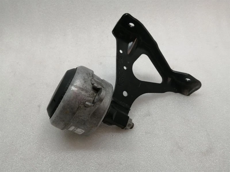 PORSCHE BOXSTER 718 Left Gearbox mount 98137519501 Getriebehalter Links - Image 4