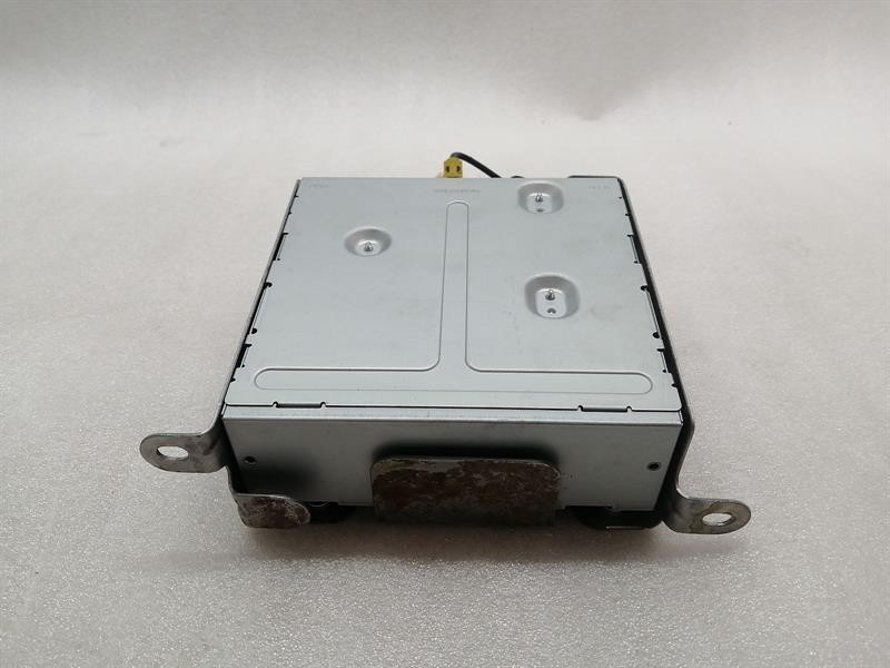 TESLA MODEL S 70 Car Audio Head Unit1004787-02-D Audiosystemkontroller