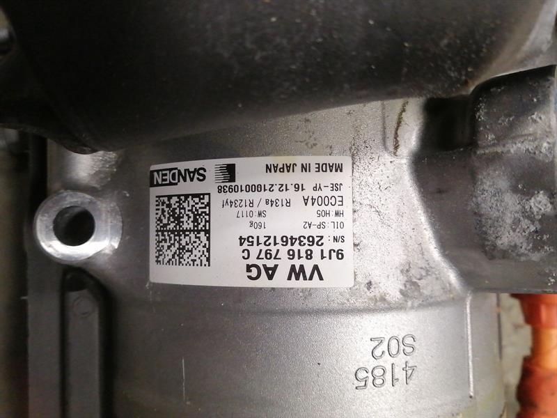 PORSCHE TAYCAN 9J A/C Compressor 9J1816797C Klimakompressor
