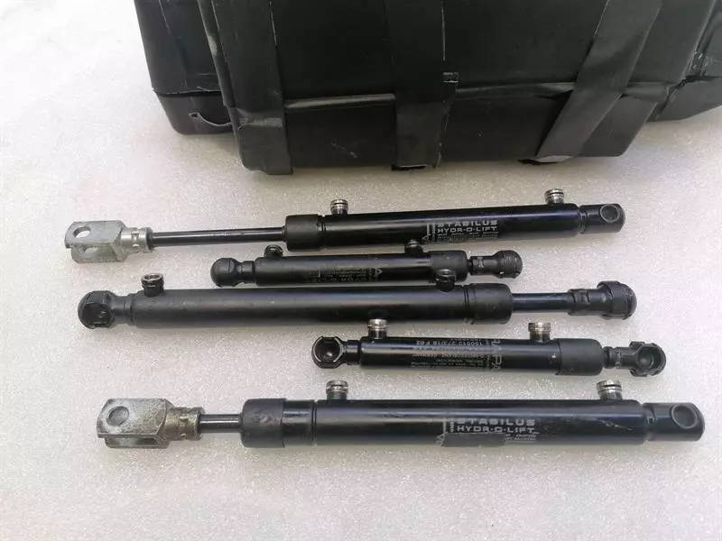 McLaren 600LT Spider ROOF HYDRAULIC PUMP 11A8269SP HYDRAULISCHE PUMPE + STRUTS - Image 3