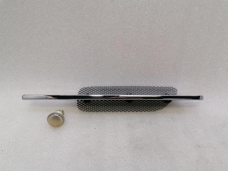 ASTON MARTIN DB9 Right Wing 4G43-280B62-AH GRILLE Vorne Rechts Kotflügel GRILLE