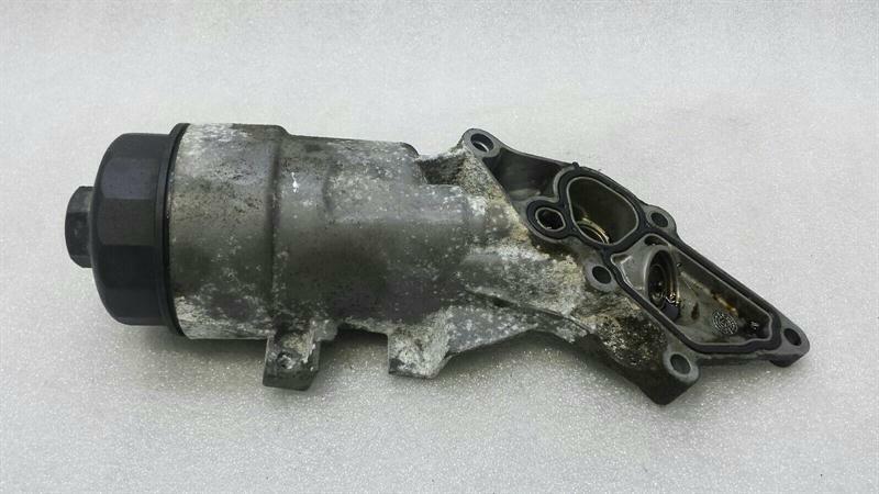MERCEDES E63 W212 Oil filter housing A1561800410 Ölkühler Halter M156 AMG
