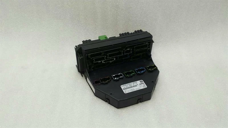 MERCEDES CLS W218 Fuse Box A2129003714 Sicherungskasten SAM