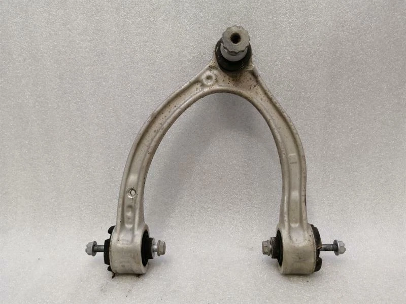 MERCEDES C43 AMG W205 Left Front Wishbone A2053303303 Vorne Links Querlenker