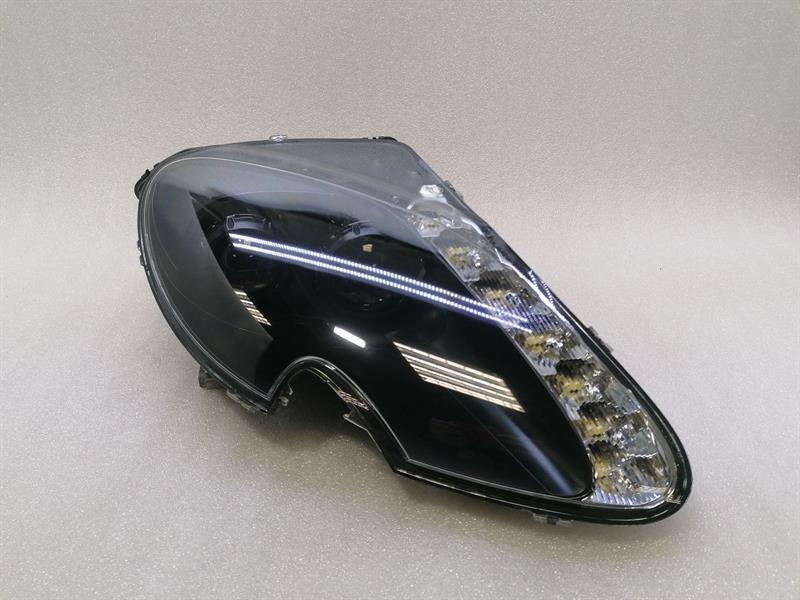 ASTON MARTIN VANTAGE V8 Right Headlight ED23-13W029-BC  LHD BLACK BEZEL