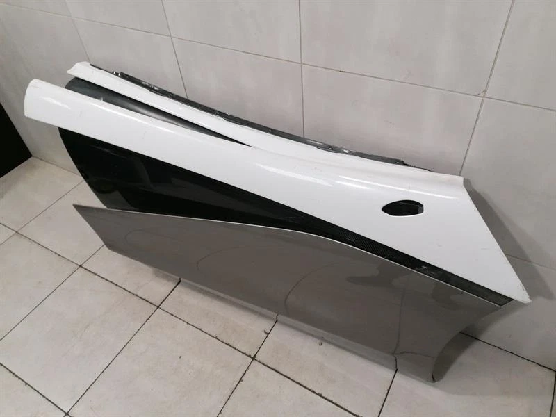 McLaren 600LT Spider Right Front Door 13AA673CP Tür Vorne Rechts CARBON - Image 4