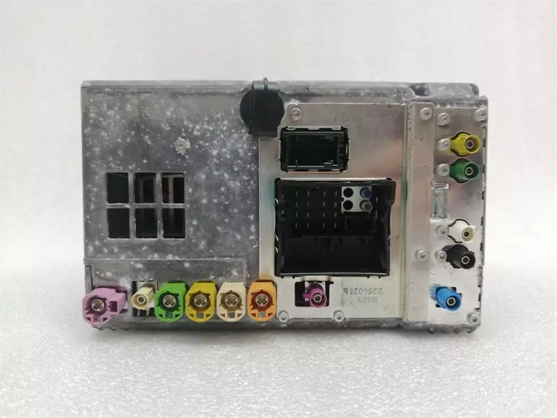 BMW 5 Series F10 CD player 9327318 Audiosystemkontroller  HEAD UNIT DEFECT - Image 2