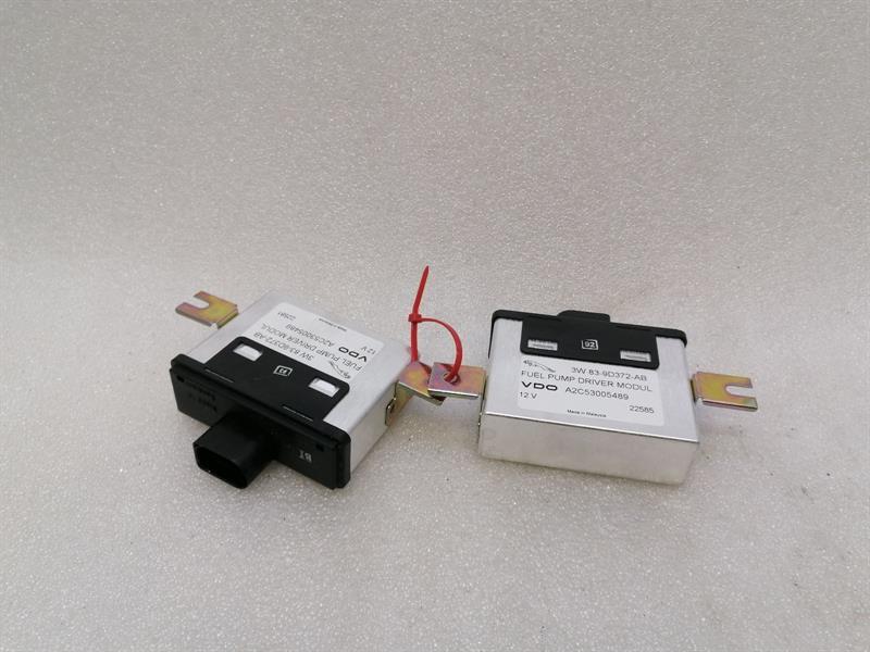 ASTON MARTIN DB9 COUPE Electronic module 3W83-9D372-AB Steuergerät FUEL PUMP