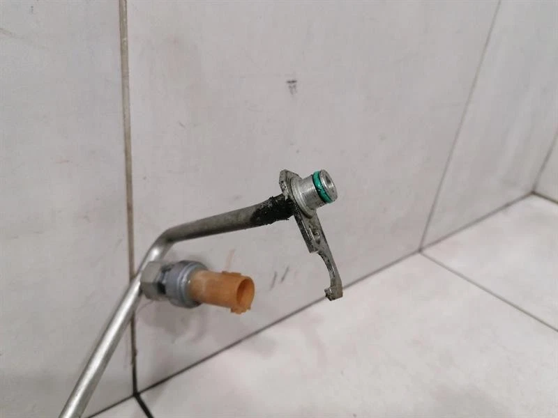 ASTON MARTIN RAPIDE AMR Power steering hose FD33-3A719-BA RECHTSLENKER RHD - Image 3