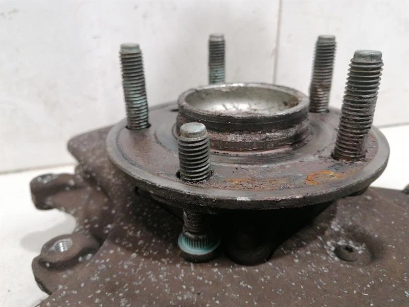 ASTON MARTIN RAPIDE 10-14 Right Rear Hub AD43-5A970-AB Radlagergehäuse Rechts - Image 7