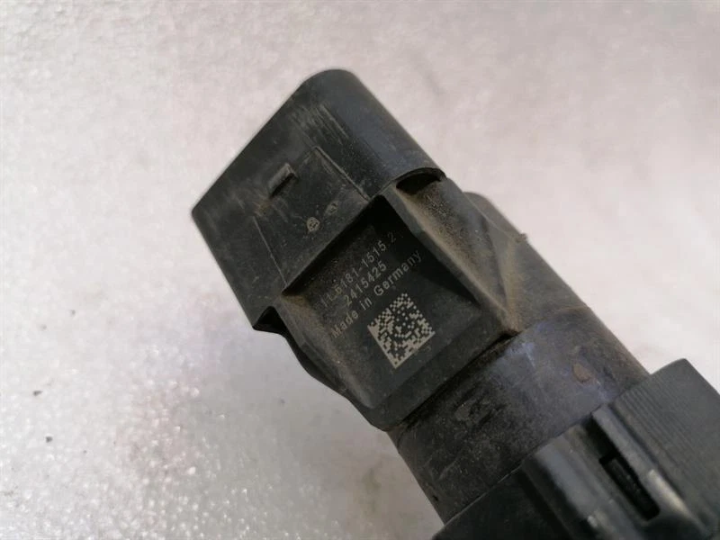 PORSCHE CAYMAN 718 Left Park Brake Motor 298609404 STELLMOTOR PARKBREMSE Li - Image 4